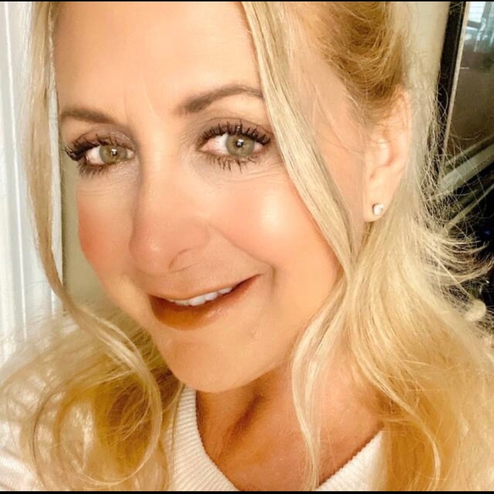 Meet your Posher, Sharon